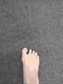 big toe gif|stubbed toe gif.